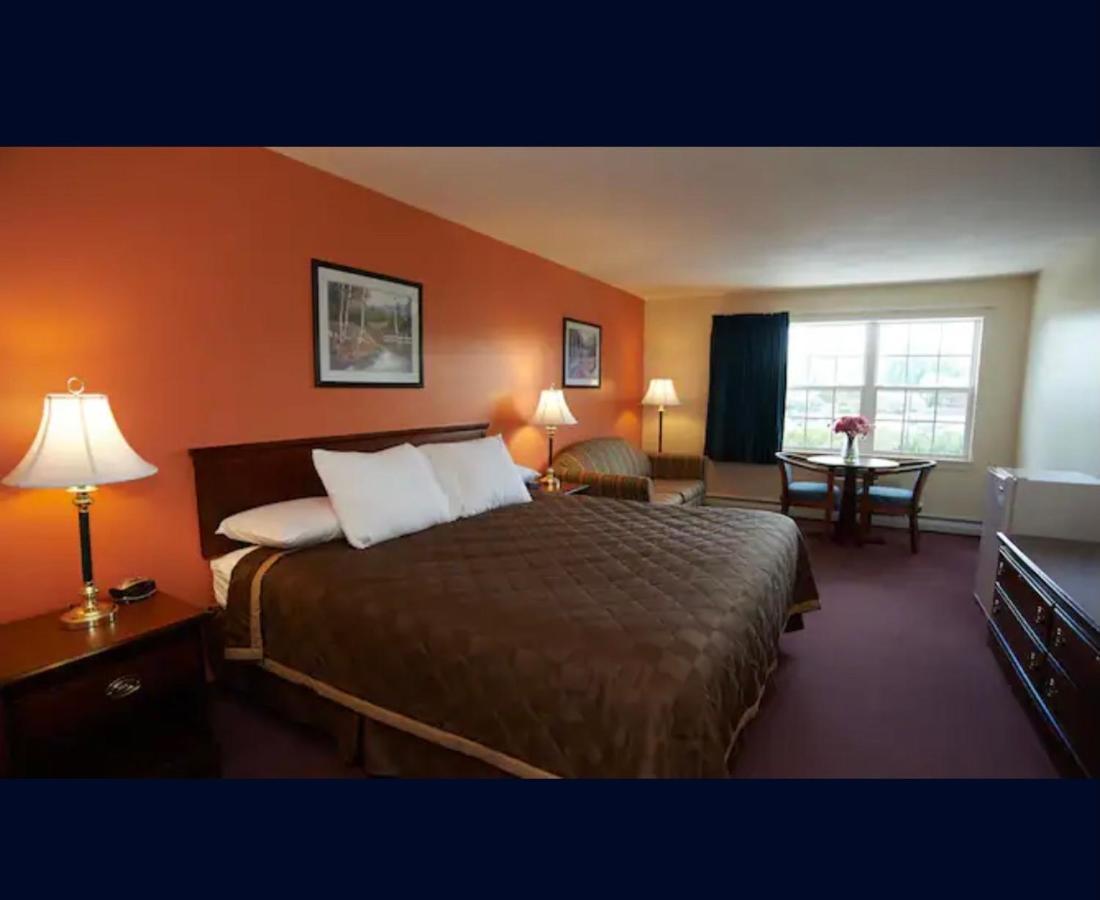 Coos Motor Inn Lancaster Extérieur photo